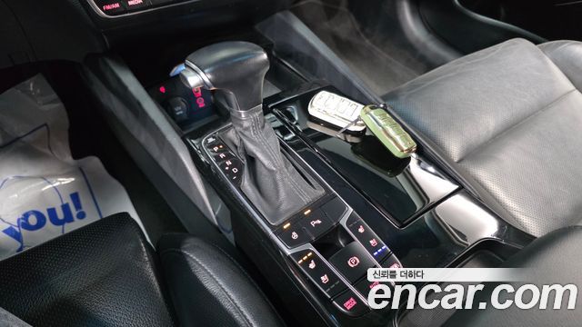 Kia K7 3.0 LPI Prestige (Rental Car) 2016 — фото 9