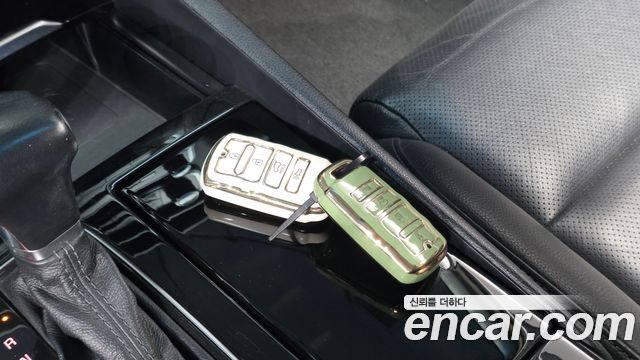 Kia K7 3.0 LPI Prestige (Rental Car) 2016 — фото 16