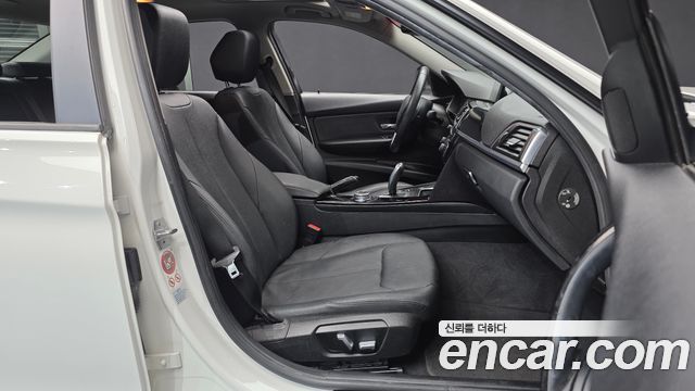 BMW 3 Series (F30) 320d 2016 — фото 11