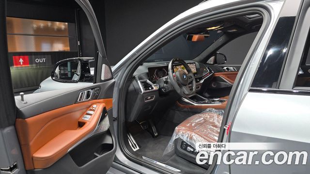 BMW X7 (G07) M60i xDrive M sport 6STR 2023 — фото 10