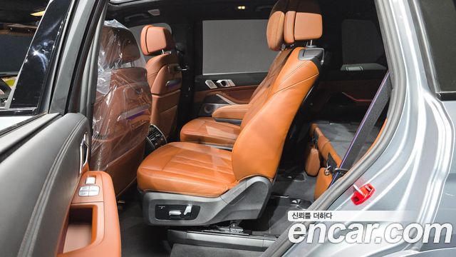 BMW X7 (G07) M60i xDrive M sport 6STR 2023 — фото 12