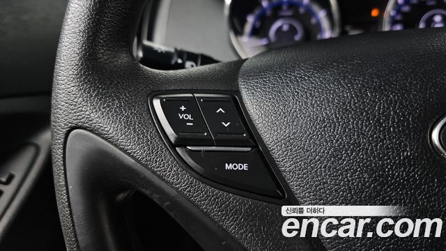 Hyundai Sonata The Brilliant LPI Style 2013 — фото 16