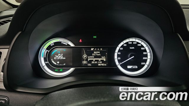 Kia Niro Luxury 2018 — фото 8
