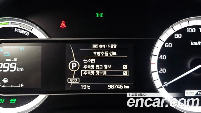Kia Niro Luxury 2018 — фото 20