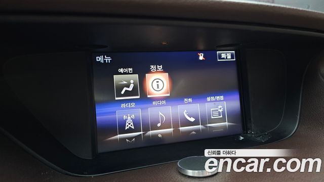 Lexus ES300h Supreme XV60 2017 — фото 16