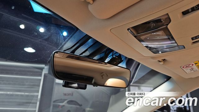 Lexus ES300h Supreme XV60 2017 — фото 18