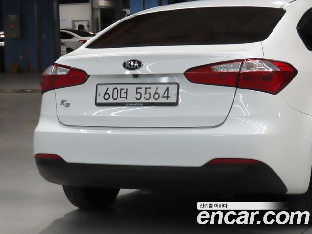 Kia K3 Deluxe 2015 — фото 23