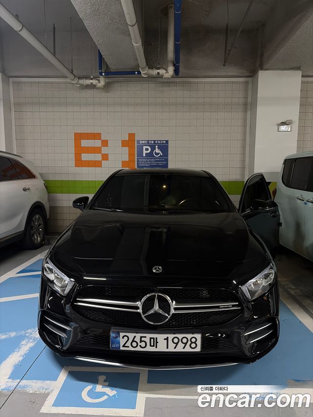 Mercedes-Benz A-Class (W177) AMG A35 4MATIC Sedan 2021 — фото 2