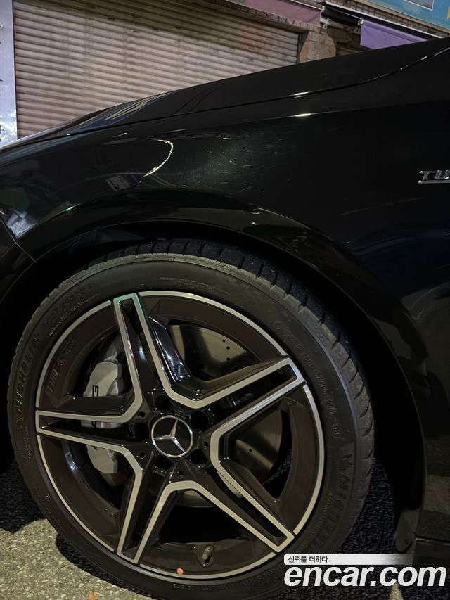Mercedes-Benz A-Class (W177) AMG A35 4MATIC Sedan 2021 — фото 9