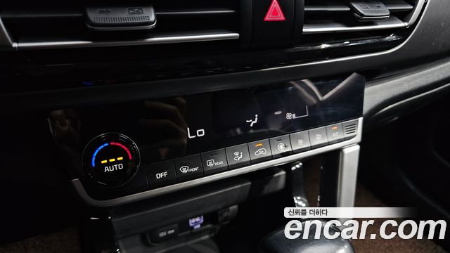 Kia Seltos Gasoline 1.6 Turbo 2WD Signature 2022 — фото 17