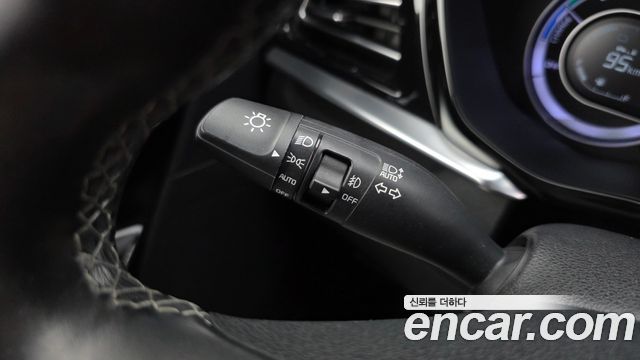 Kia Niro 1.6 HEV Prestige 2021 — фото 15
