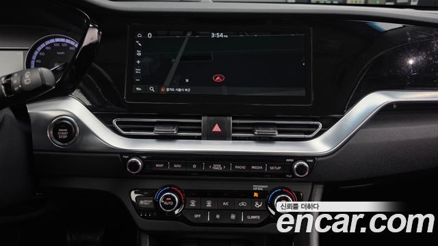 Kia Niro 1.6 HEV Prestige 2021 — фото 28