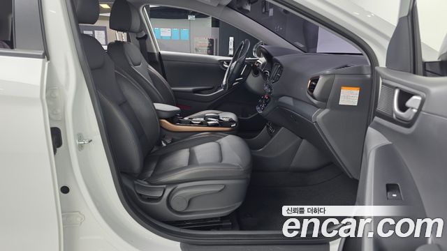 Hyundai Ioniq Electric N 2018 — фото 15