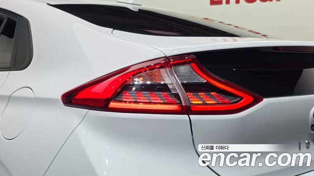Hyundai Ioniq Electric N 2018 — фото 29