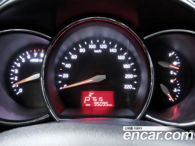 Kia Pride 4DR 1.6 GDI Luxury 2015 — фото 8