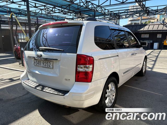 Kia Carnival R Grand Carnival GLX Luxury 2013 — фото 2