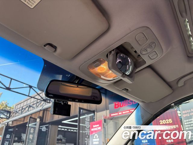 Kia Carnival R Grand Carnival GLX Luxury 2013 — фото 17