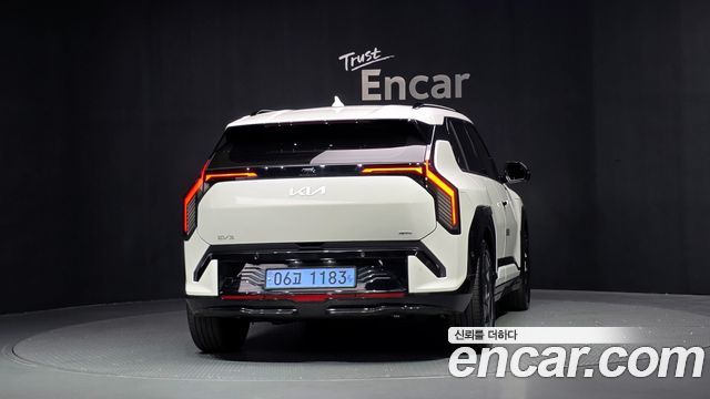 Kia EV3 Long Range 2WD GT Line 2025 — фото 4