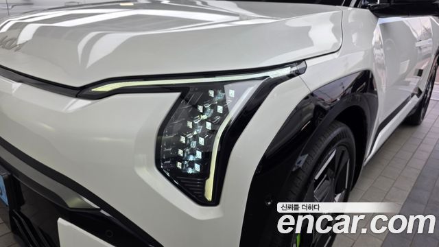Kia EV3 Long Range 2WD GT Line 2025 — фото 22