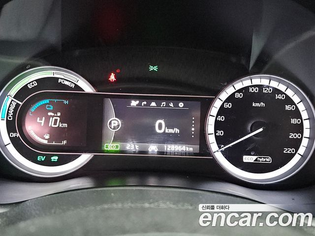 Kia Niro Noblesse 2018 — фото 6