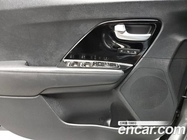 Kia Niro Noblesse 2018 — фото 16