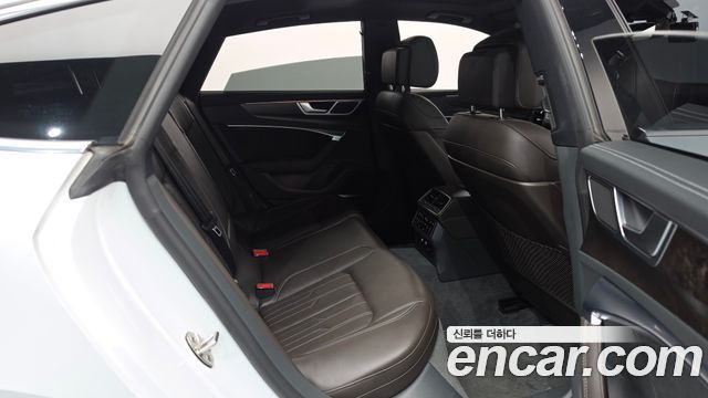 Audi A7 (4K) 50 TDI Quattrp Premium 2020 — фото 12