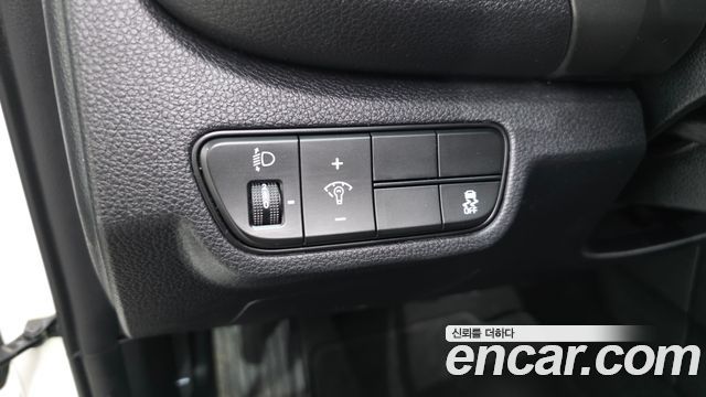 Kia Seltos Gasoline 1.6 Turbo 2WD Prestige 2024 — фото 20