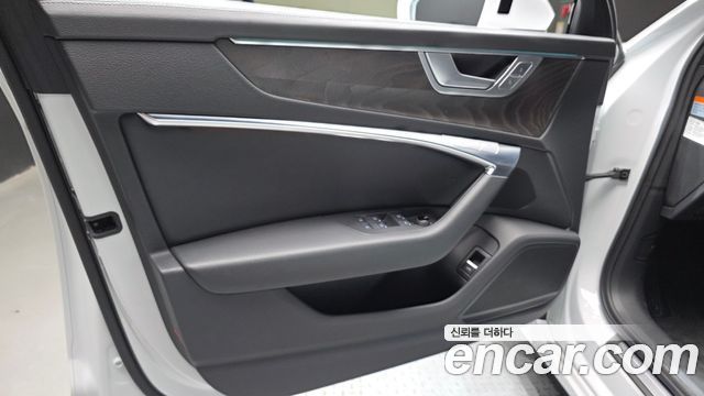 Audi A6 (C8) 45 TFSI Quattro Premium 2023 — фото 24