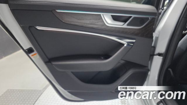 Audi A6 (C8) 45 TFSI Quattro Premium 2023 — фото 25