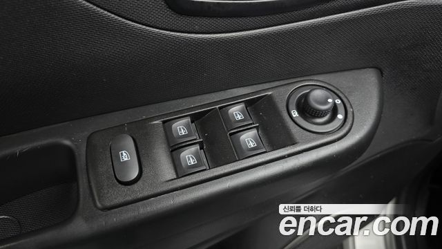Renault Korea QM3 LE 2015 — фото 29