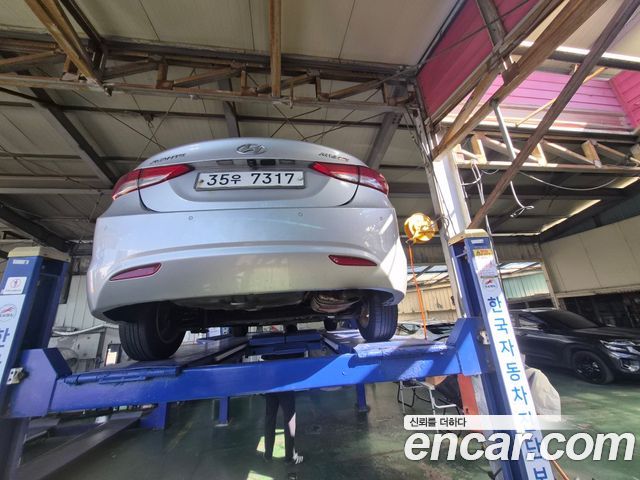 Hyundai Avante (MD) M16 GDI Luxury 2012 — фото 2