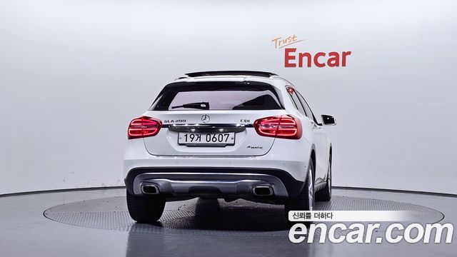 Mercedes-Benz GLA-Class (X156) GLA200 CDI 4MATIC 2015 — фото 4
