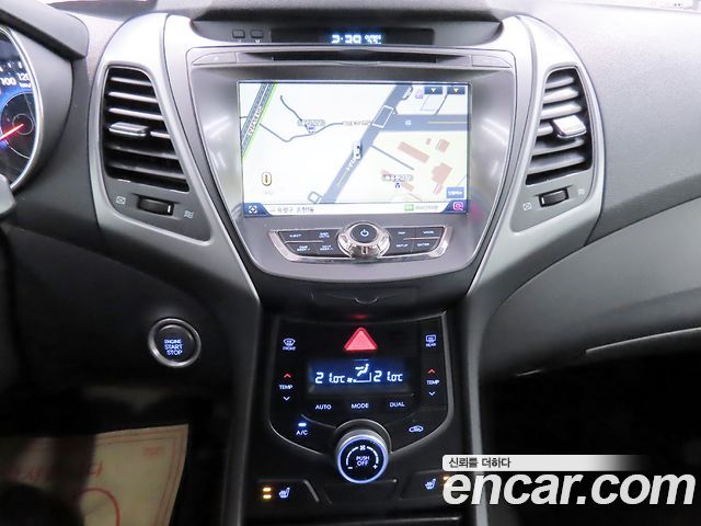 Hyundai Avante 1.6 GDi Modern Standard 2014 — фото 21