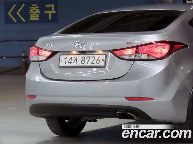 Hyundai Avante 1.6 GDi Modern Standard 2014 — фото 23