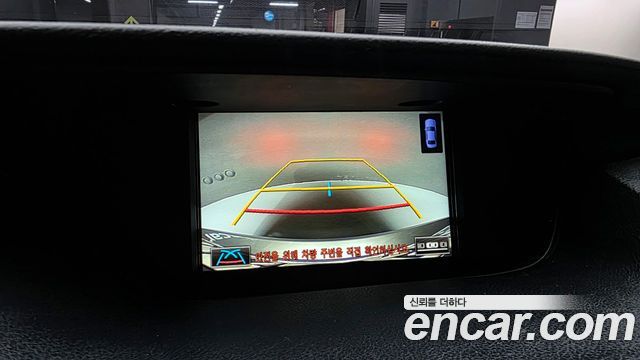 Lexus ES300h Supreme XV60 2018 — фото 15