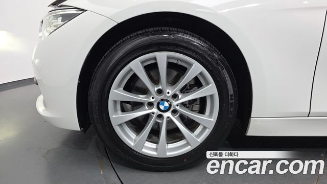BMW 3 Series (F30) 320d 2018 — фото 5
