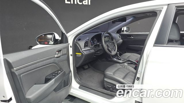 Hyundai Avante (AD) 1.6 GDI Modern special 2016 — фото 10