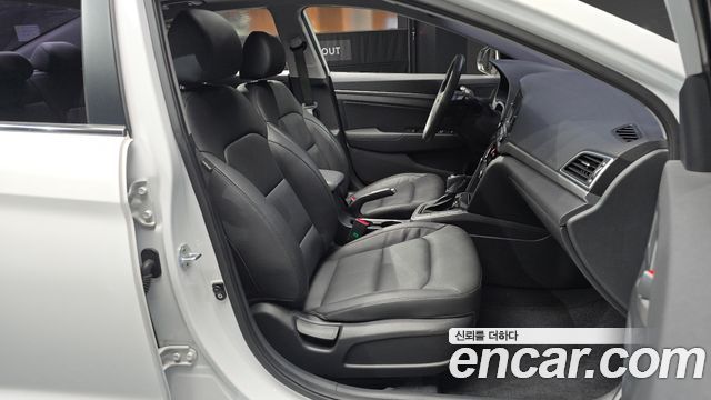 Hyundai Avante (AD) 1.6 GDI Modern special 2016 — фото 12