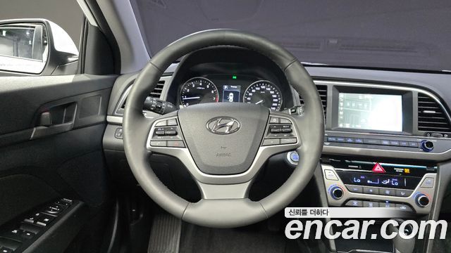 Hyundai Avante (AD) 1.6 GDI Modern special 2016 — фото 13