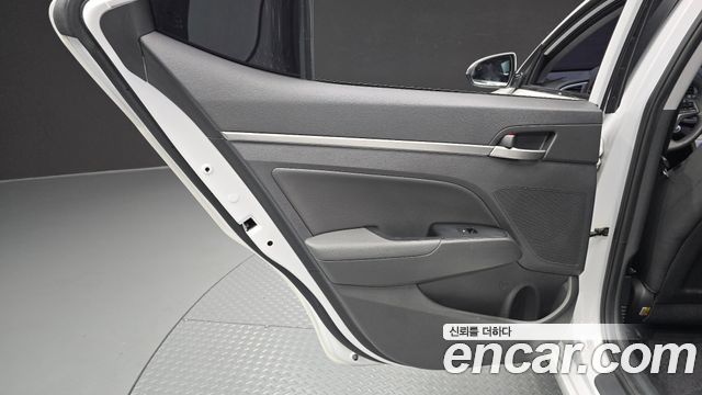 Hyundai Avante (AD) 1.6 GDI Modern special 2016 — фото 25