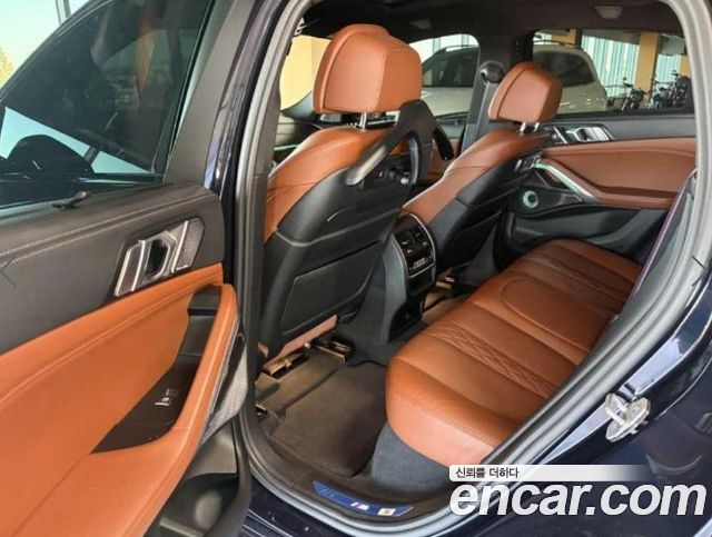 BMW X6 (G06) M50i 2023 — фото 7