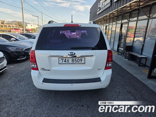 Kia Carnival R Grand Carnival GLX Luxury 2013 — фото 5