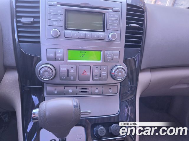 Kia Carnival R Grand Carnival GLX Luxury 2013 — фото 20