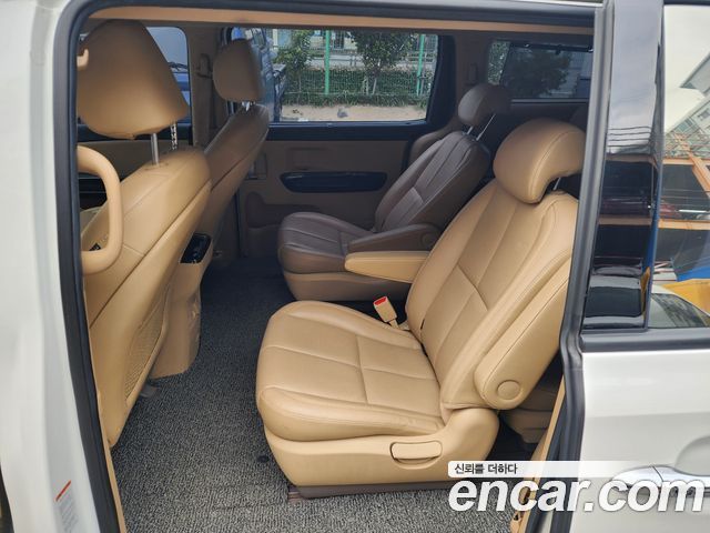 Kia Carnival 9-Seater Noblesse Special 2020 — фото 8