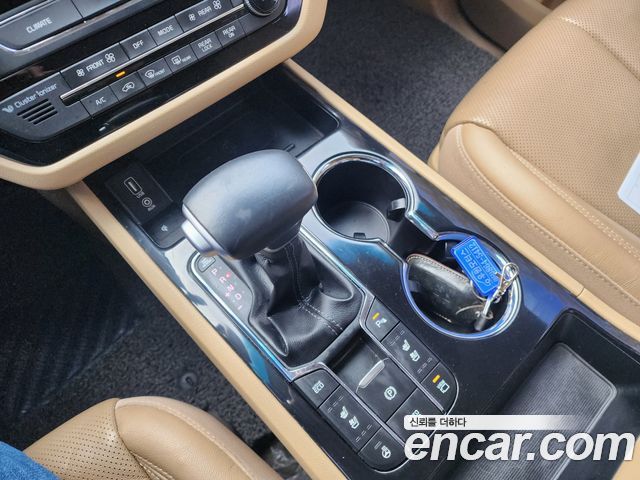 Kia Carnival 9-Seater Noblesse Special 2020 — фото 21