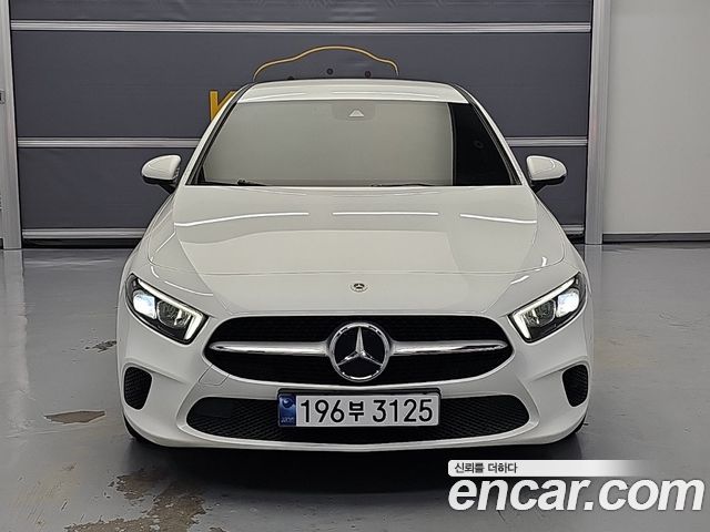 Mercedes-Benz A-Class (W177) A220 Hatchback