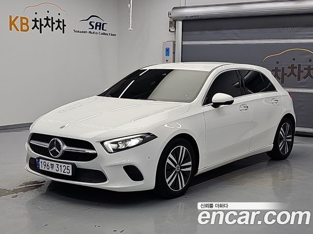 Mercedes-Benz A-Class (W177) A220 Hatchback 2022 — фото 2