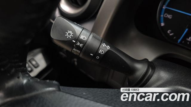 Toyota RAV4 2.5 4WD Hybrid 4th 2018 — фото 27