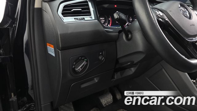 Volkswagen Tiguan Allspace 2.0 TDI Prestige 2018 — фото 13