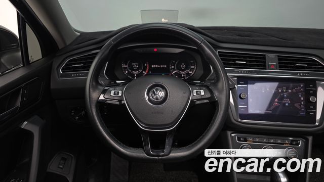 Volkswagen Tiguan Allspace 2.0 TDI Prestige 2018 — фото 14
